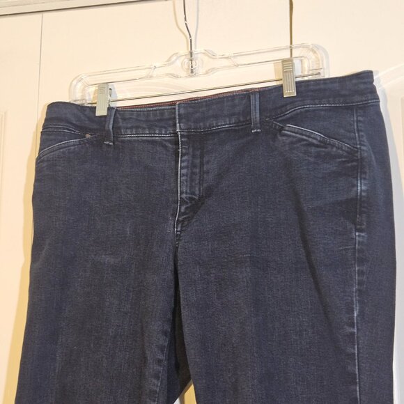 Eddie Bauer Women's Jeans Size 14 Curvy Fit "Trouser" Leg Wide Leg Flare Dark - Picture 2 of 9